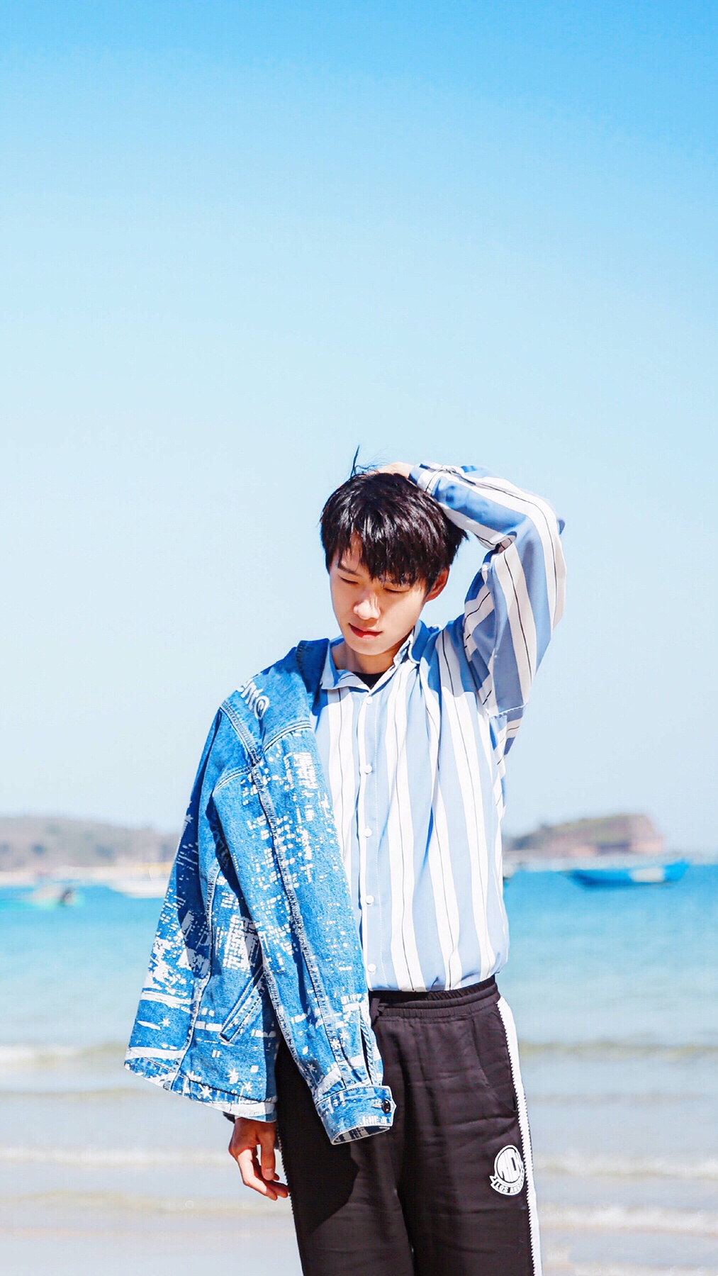 敬亭山上的大勋花95 #魏大勋# #白敬亭# - 魏大勋的啥?的快手